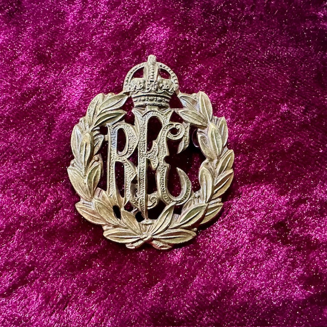 Ref: 5131 - WW1 Royal Flying Corps Cap Badge.